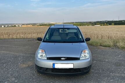 Ford Fiesta 152.000 km 899 &euro; Alsleben 06425