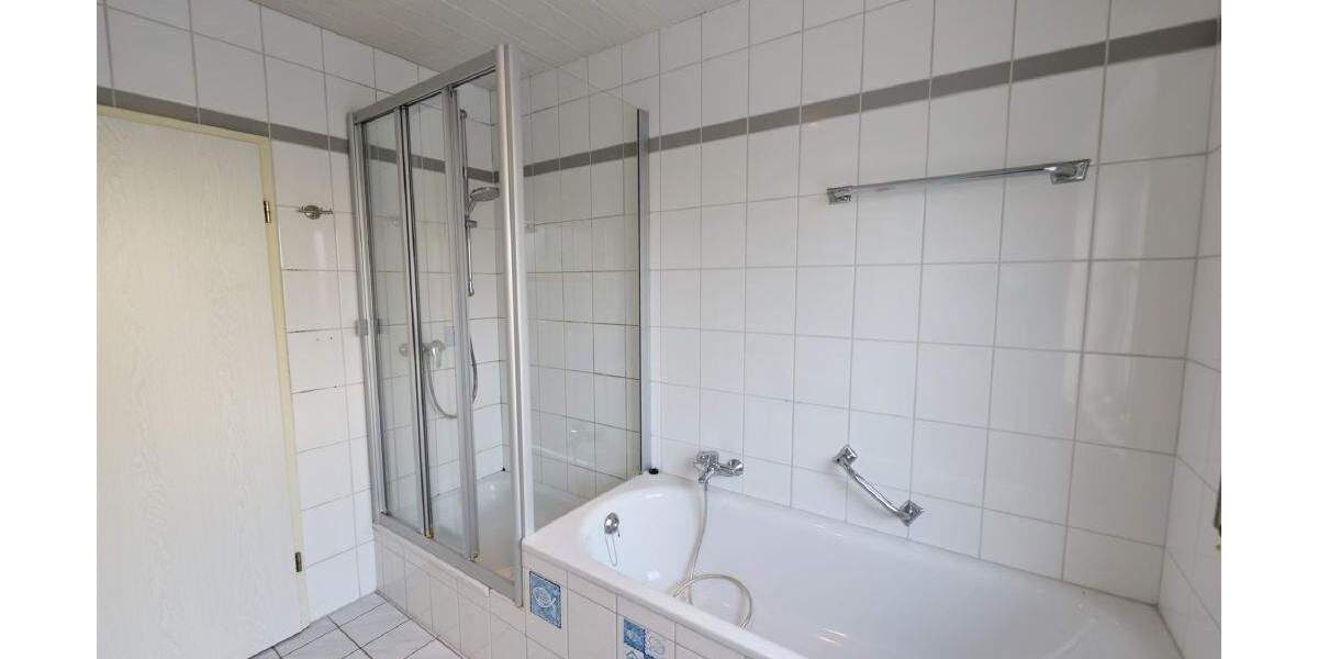 Etagenwohnung Lage Waddenhausen - 3 Zimmer, 85 m&sup2;, 160.000&euro; | Angebot:24608152