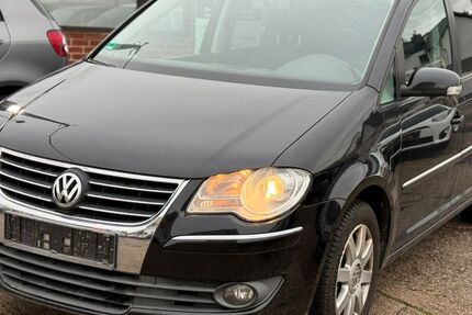 VW Touran 283.000 km 2.399 &euro; Euskirchen 53881