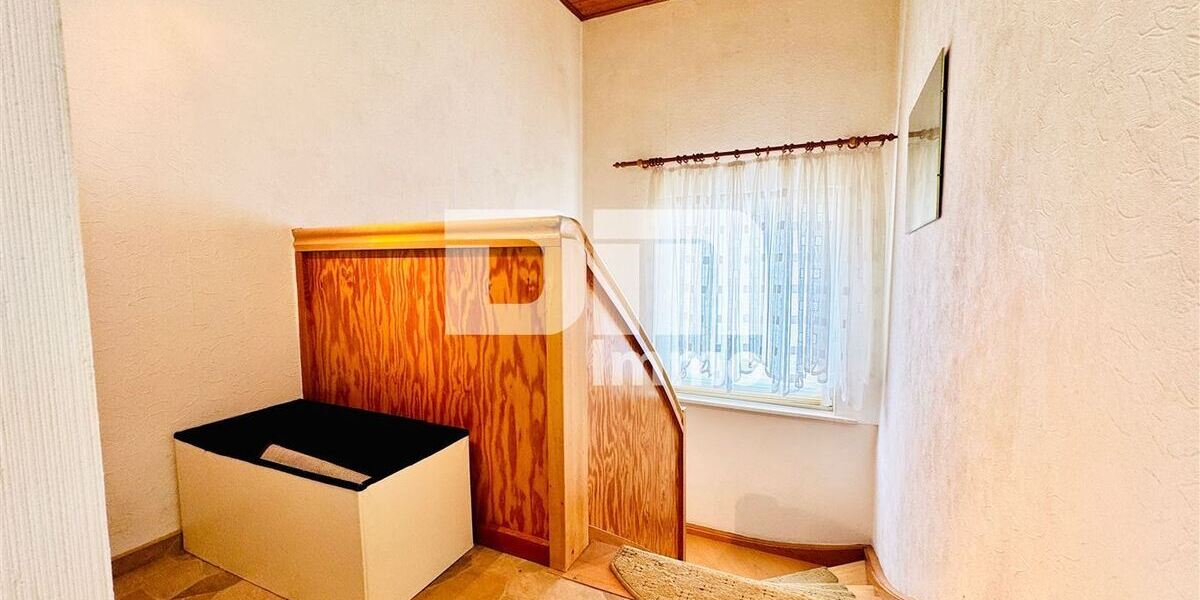 Modernisiertes Zweifamilienhaus mit Maisonettebereich in Panorama Traumlage + Garage Terrasse - Zweifamilienhaus Kassel Harleshausen | Angebot:26947616
