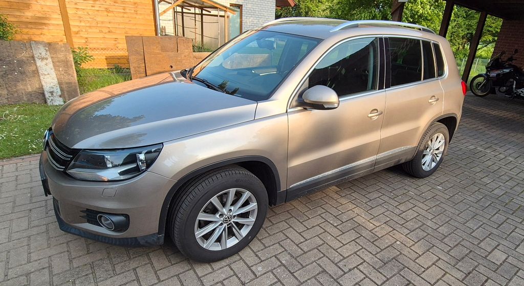 VW Tiguan 156.624 km 8.100 &euro; Petershagen 32469