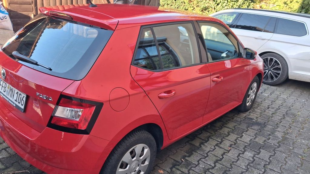 Skoda Fabia 40.700 km 7.500 &euro; Eichenau 82223
