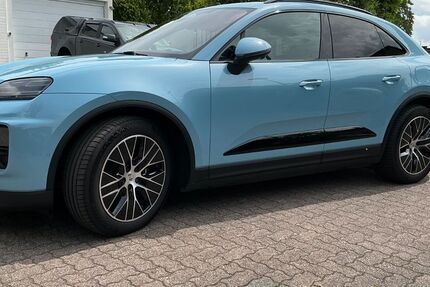 Porsche Macan 13.900 km 85.500 &euro; Übach-Palenberg 52531