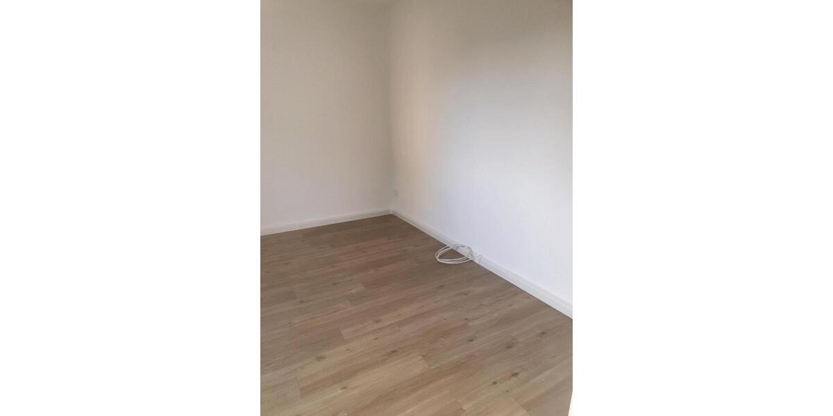 Erdgeschoßwohnung Bördeland - 4 Zimmer, 90 m&sup2;, 742&euro; | Angebot:25451808
