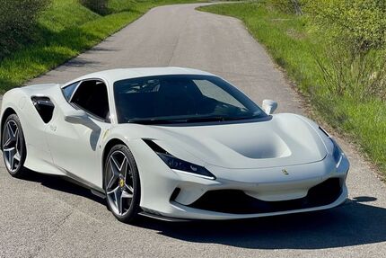 Ferrari F8 6.028 km 299.000 &euro; Grünwald 82031