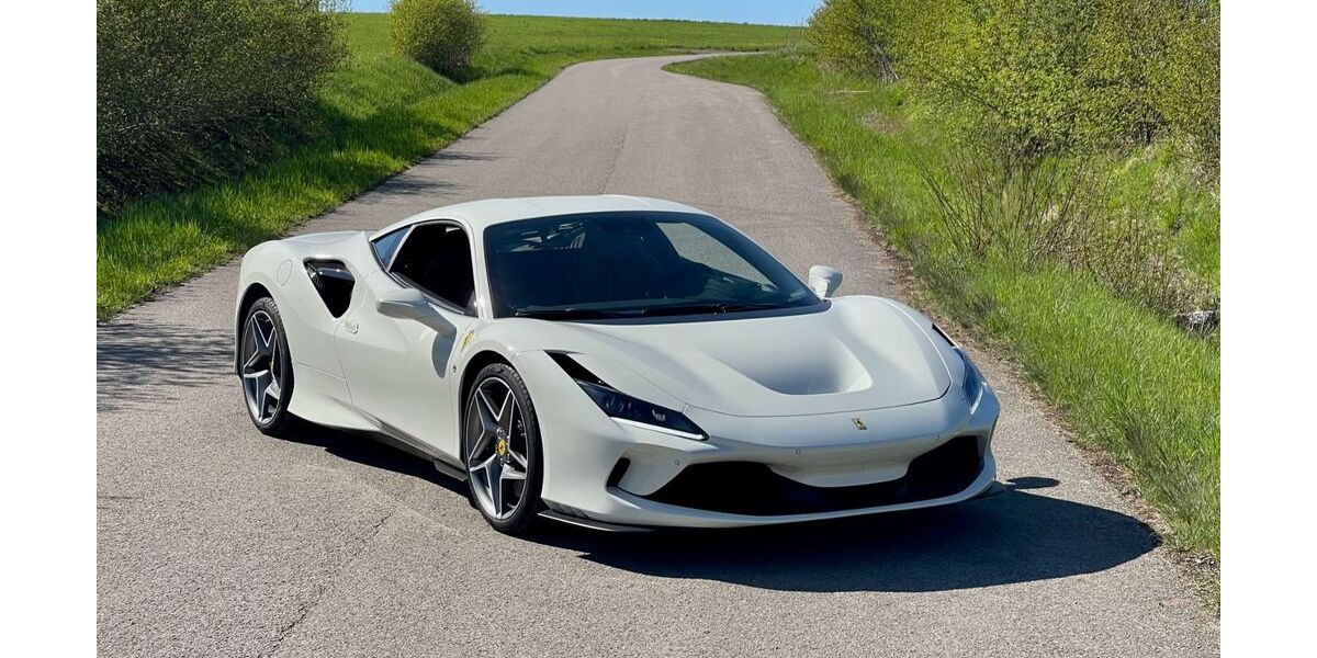 Ferrari F8 6.028 km 299.000 &euro; Grünwald 82031