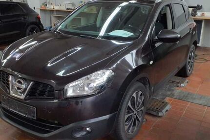 Nissan Qashqai 254.800 km 5.999 € München 81248