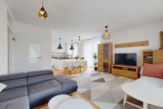 Etagenwohnung Singen (Hohentwiel) - 4 Zimmer, 108 m&sup2;, 585.000&euro; | Angebot:26334902