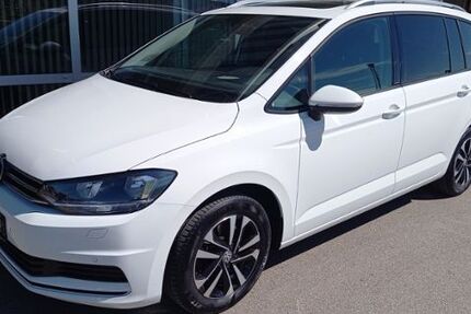 VW Touran 102.400 km 20.990 &euro; Teisendorf 83317