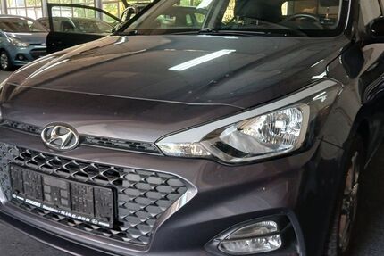 Hyundai i20 52.500 km 12.500 € Rüsselsheim 65428
