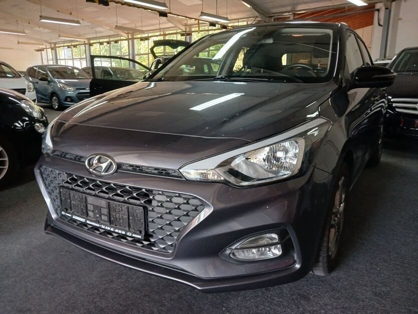 Hyundai i20 52.500 km 12.500 € Rüsselsheim 65428