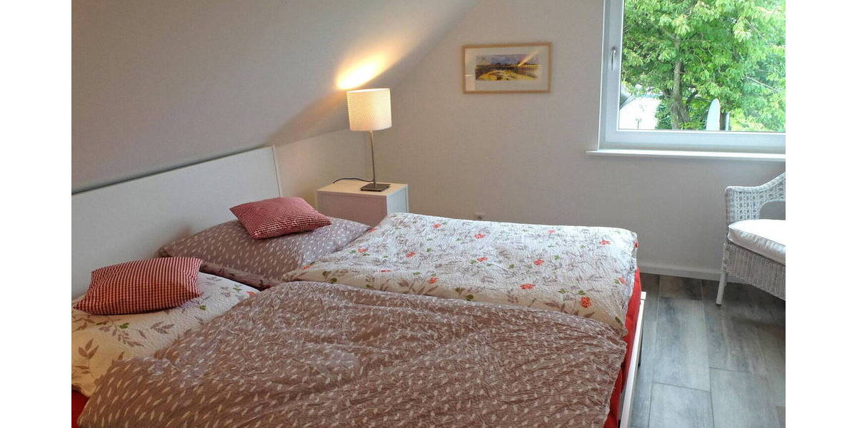 Einfamilienhaus Pellworm - 6 Zimmer, 130 m&sup2;, 999.000&euro; | Angebot:25996635