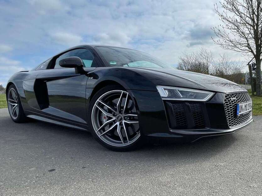 R8