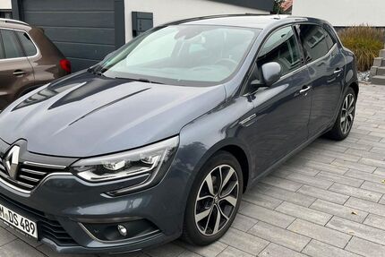 Renault Megane 62.000 km 13.000 € Neunkirchen Seelscheid 53819