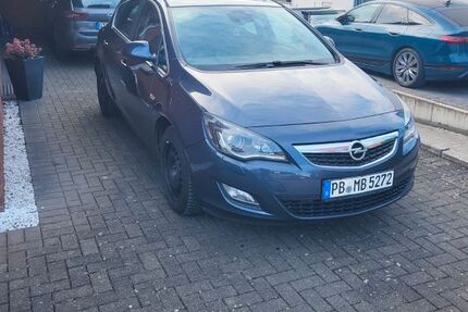 Opel Astra 195.583 km 2.999 &euro; Borchen 33178