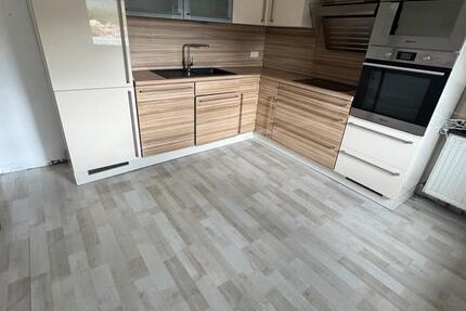 Haus Hemmoor - 4 Zimmer, 110 m&sup2;, 1.200&euro; | Angebot:26659990