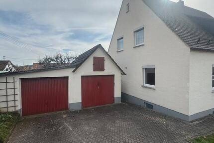 Haus Wemding - 7 Zimmer, 130 m&sup2;, 299.000&euro; | Angebot:25972206