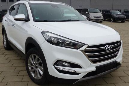 Hyundai TUCSON 145.000 km 14.350 &euro; Zimmern 78658