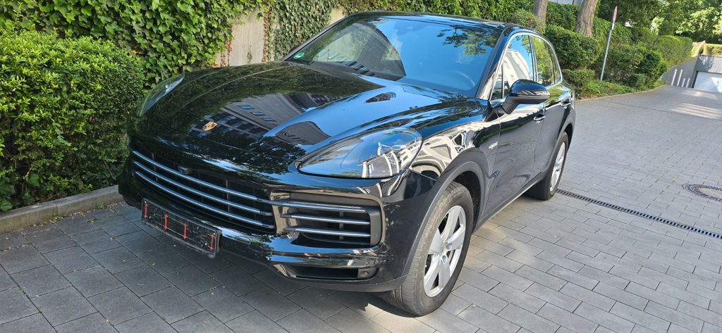 Porsche Cayenne 87.800 km 52.999 &euro; München 80689