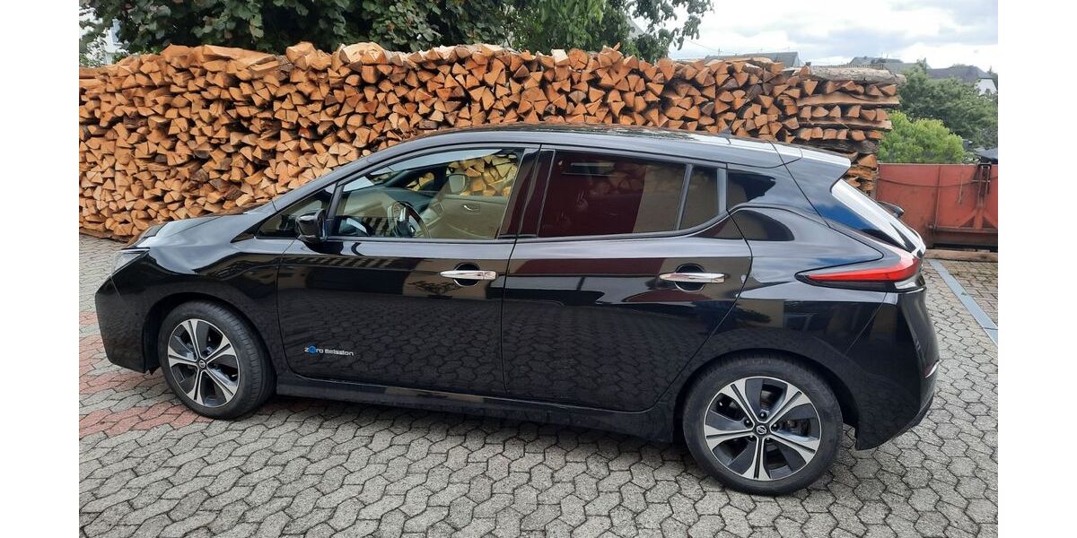 Nissan Leaf 73.000 km 13.100 &euro; Büchel 56823