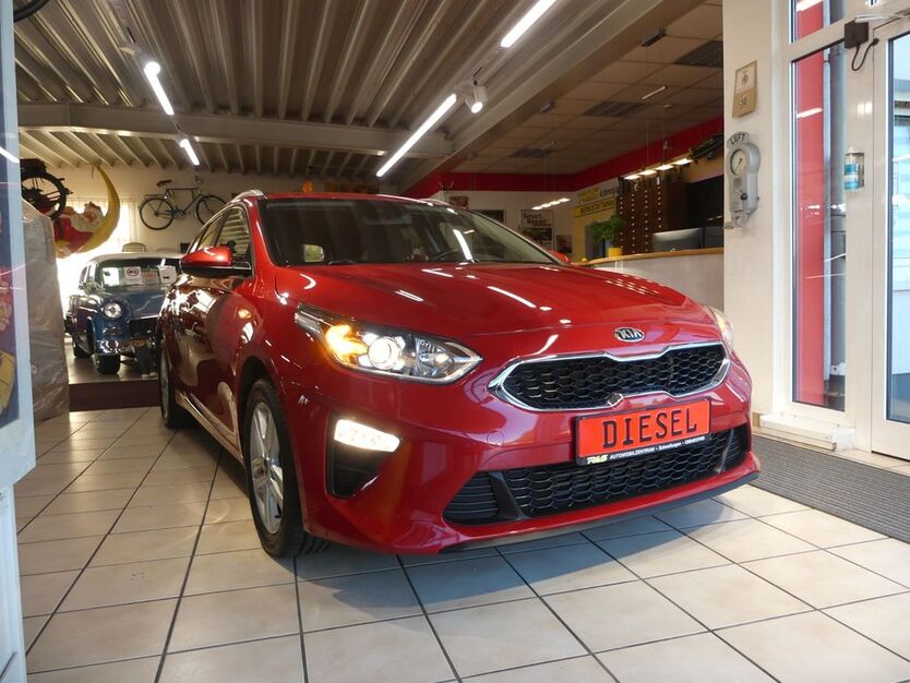 Kia ceed / Ceed 102.623 km 13.990 € Schwallungen 98590