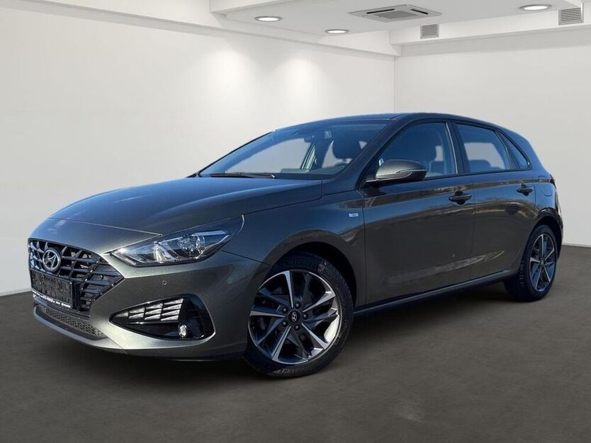 i30