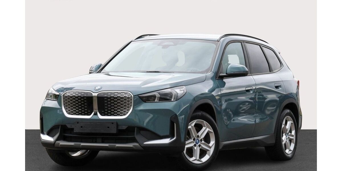 BMW iX1 27.929 km 38.480 &euro; Daun-Pützborn 54550