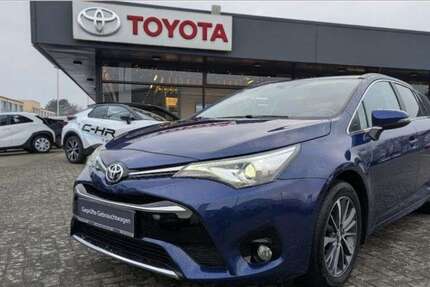 Toyota Avensis 113.033 km 15.890 &euro; Sulingen 27232