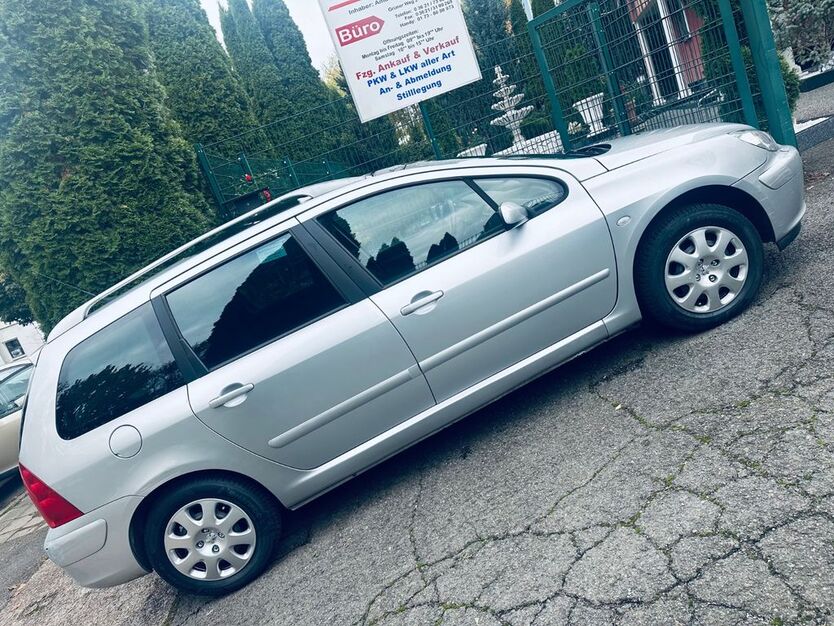 Peugeot 307 60.000 km 2.999 € Gotha 99867