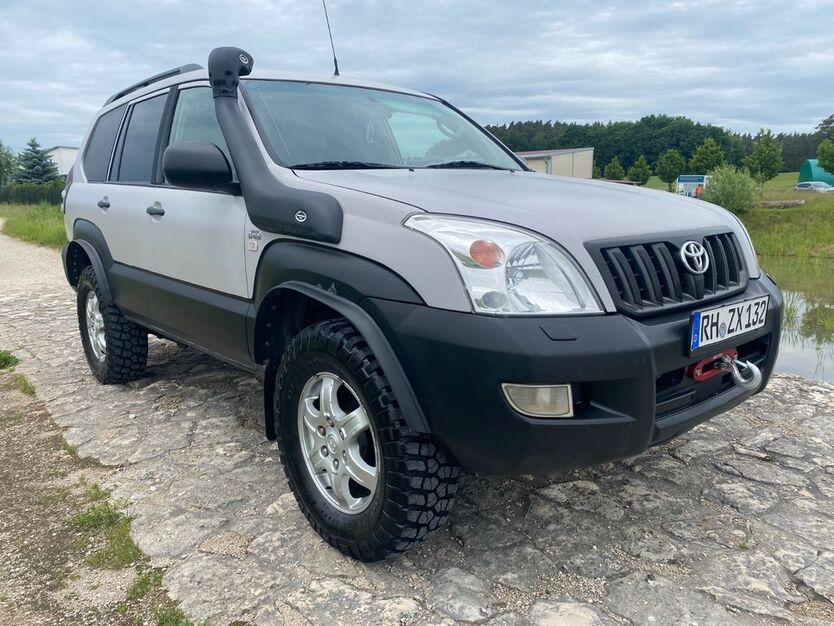 Toyota Land Cruiser 277.500 km 21.999 € Rohr 91189