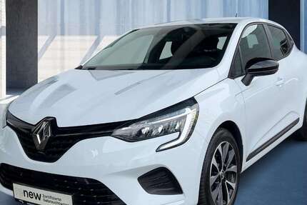 Renault Clio 12.831 km 13.990 &euro; München 81827