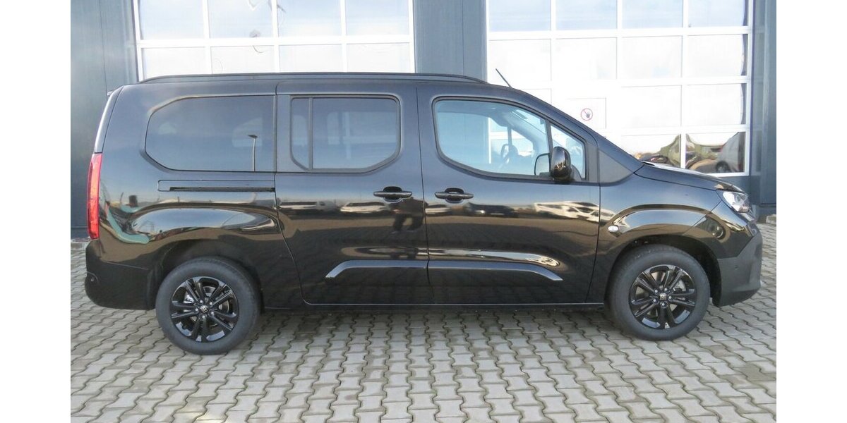 Fiat Doblo Maxi Kombi 130 / 7-Sitze + Vollausstattung 10.280 km 25.790 &euro; Münchenbernsdorf 07589