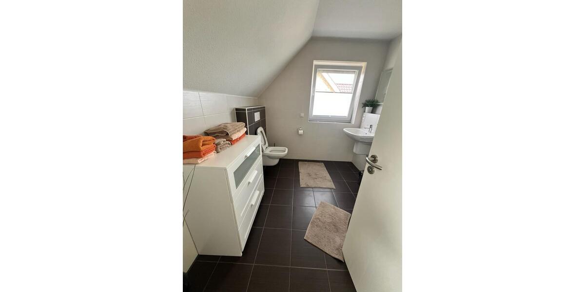 Einfamilienhaus Wardenburg - 3 Zimmer, 120 m&sup2;, 1.500&euro; | Angebot:24628524