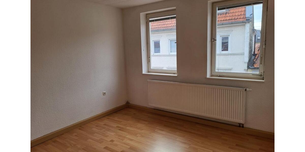 Etagenwohnung Kronach - 3 Zimmer, 84 m&sup2;, 560&euro; | Angebot:26272759