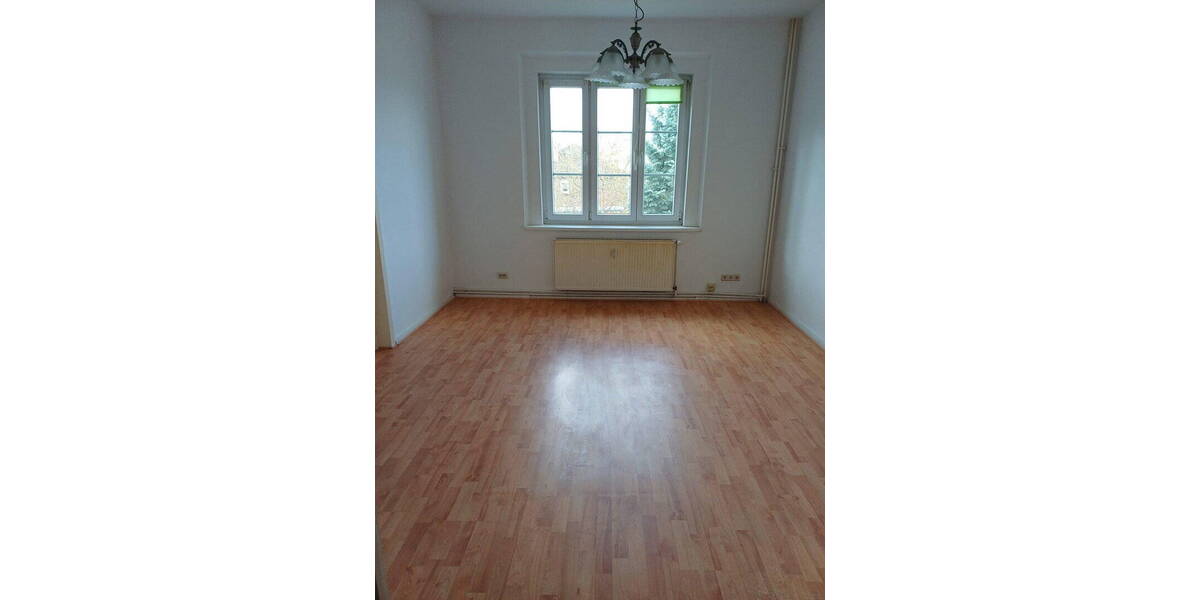 Etagenwohnung Prenzlau - 3 Zimmer, 64 m&sup2;, 451&euro; | Angebot:26883483