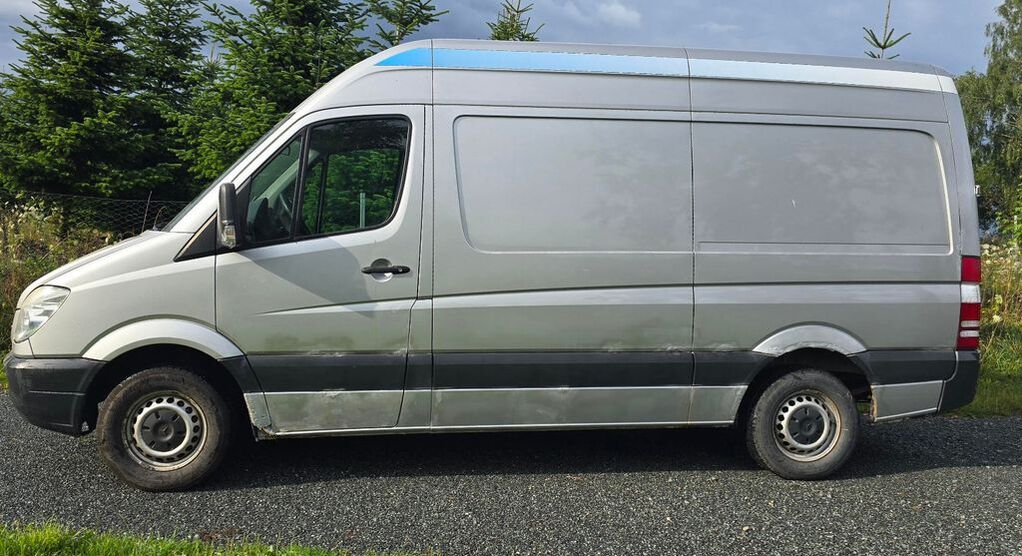 Mercedes-Benz Sprinter 295.000 km 4.900 € Stadtsteinach 95346