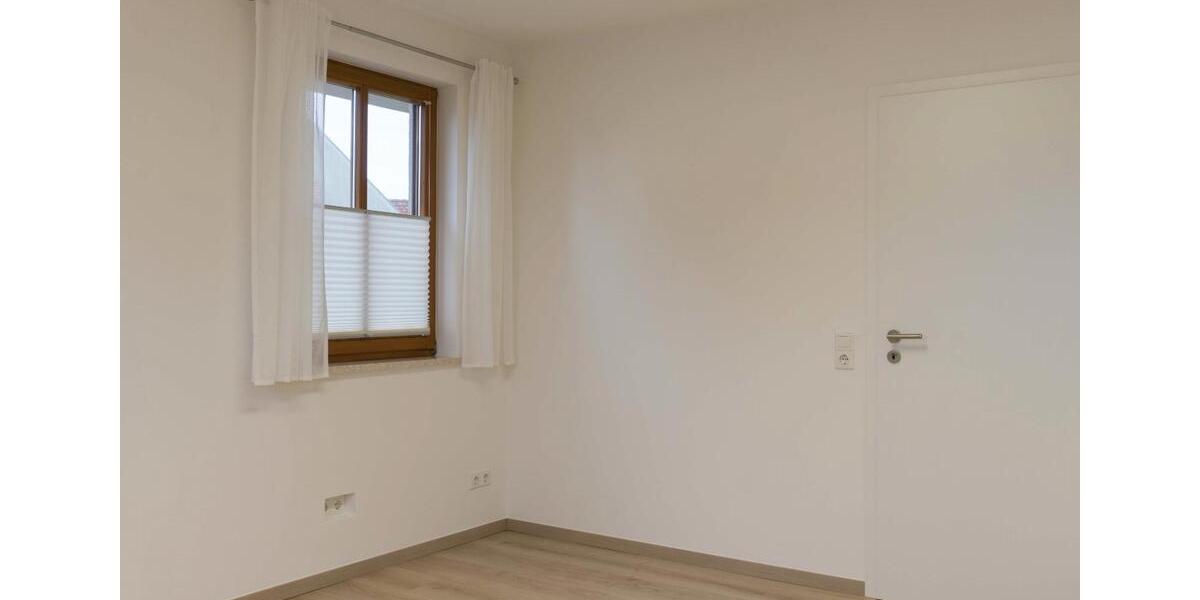 Etagenwohnung Berngau - 3 Zimmer, 73 m&sup2;, 850&euro; | Angebot:26090307