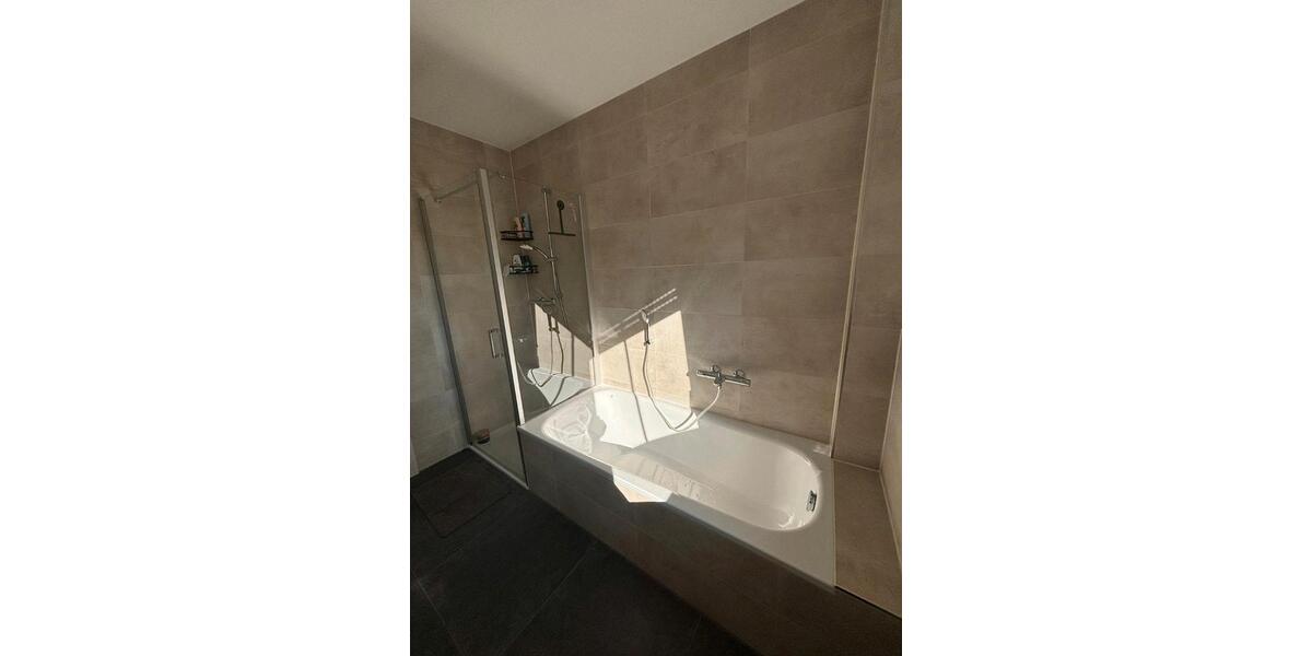 Terrassenwohnung Landau an der Isar - 4 Zimmer, 115 m&sup2;, 1.240&euro; | Angebot:25553055