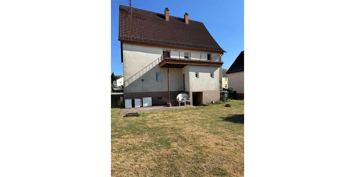 Einfamilienhaus Höheinöd - 8 Zimmer, 198 m&sup2;, 255.000&euro; | Angebot:27005575