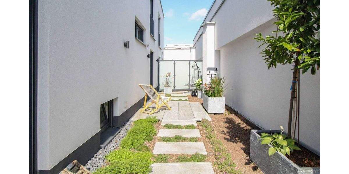 Reihenmittelhaus Düsseldorf Bilk - 4 Zimmer, 146 m&sup2;, 1.399.000&euro; | Angebot:25155914