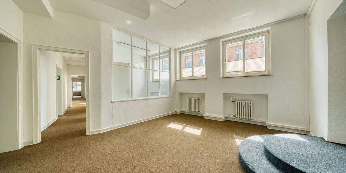 Gewerbeobjekt Hildesheim Mitte - 1 Zimmer, 260 m&sup2;, 2.080&euro; | Angebot:26816436