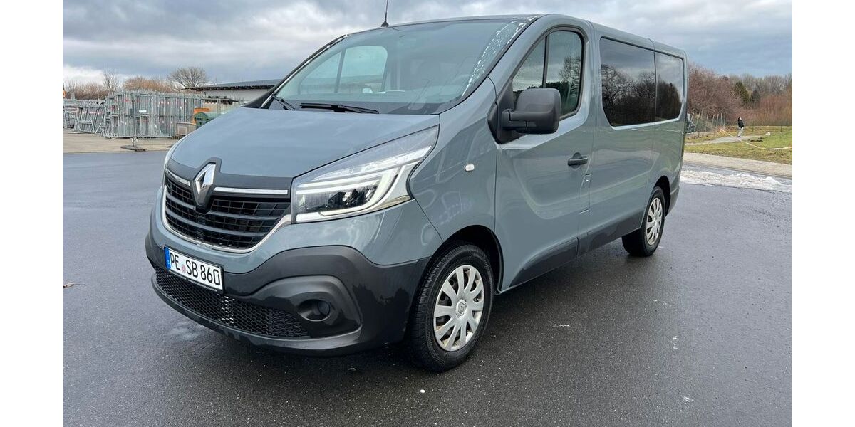 Renault Trafic 109.000 km 18.990 &euro; Vechelde 38159