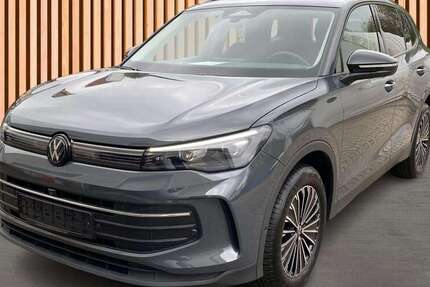 VW Tiguan 25.349 km 31.980 &euro; Dresden/Weißig 01328