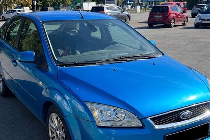 Ford Focus 154.000 km 1.890 &euro; Berlin 13585