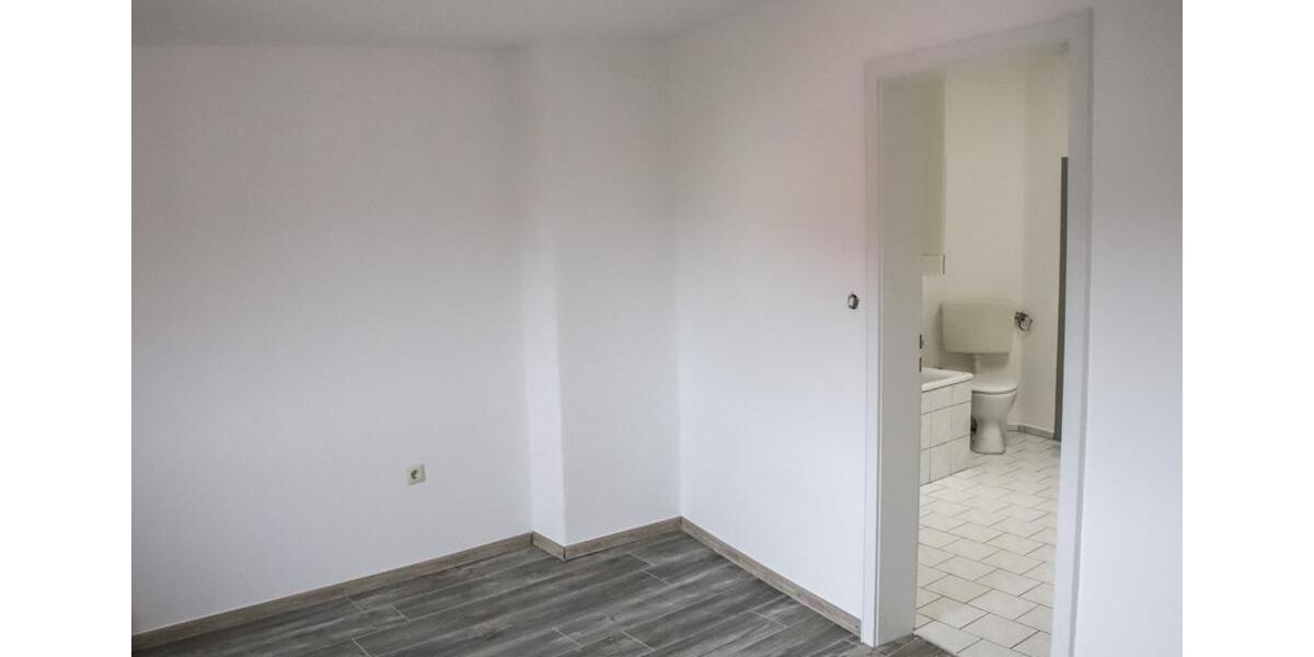 Dachgeschoßwohnung Neustadt bei Coburg - 2 Zimmer, 63 m&sup2;, 440&euro; | Angebot:24953179