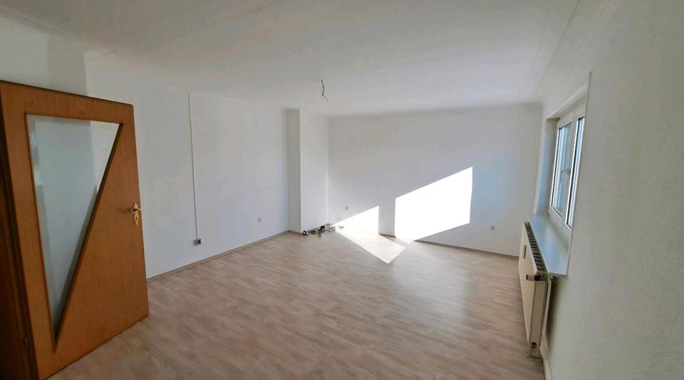 Dachgeschoßwohnung Lützow - 4 Zimmer, 78 m&sup2;, 835&euro; | Angebot:25793643