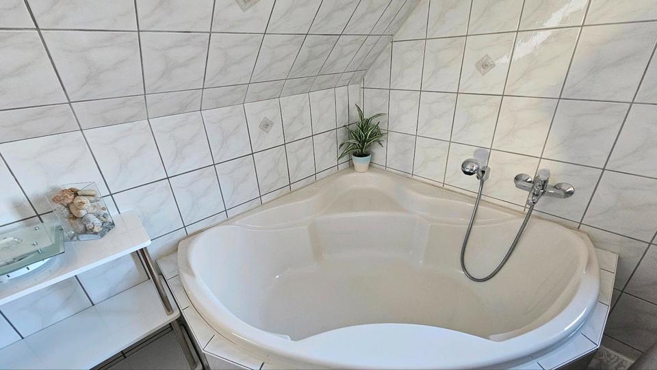 Einfamilienhaus Aschersleben - 4 Zimmer, 120 m&sup2;, 1.200&euro; | Angebot:26320901