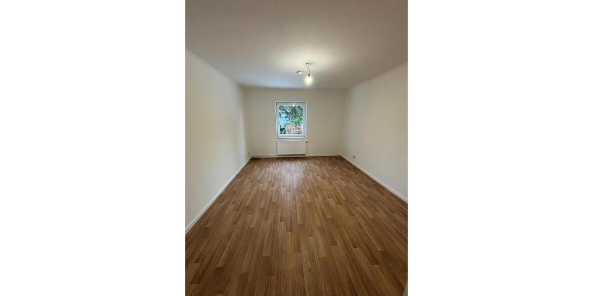 Erdgeschoßwohnung Minden - 4 Zimmer, 100 m&sup2;, 751&euro; | Angebot:25479731