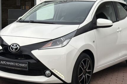 Toyota Aygo (X) 119.624 km 6.950 &euro; Königsbrunn bei Augsburg 86343