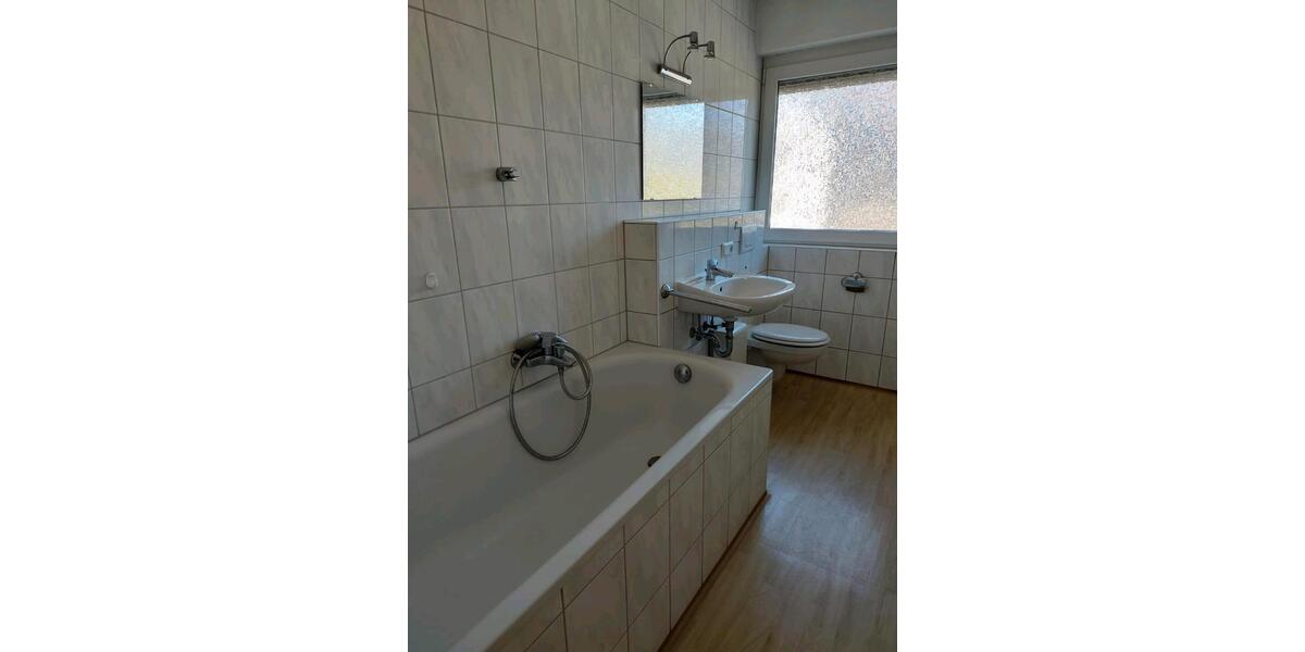 Etagenwohnung Bad Münstereifel - 3 Zimmer, 72 m&sup2;, 676&euro; | Angebot:26648943